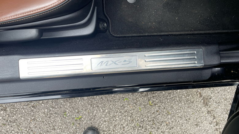 Mazda MX-5 1.8i Venture Edition 2dr Petrol Convertible